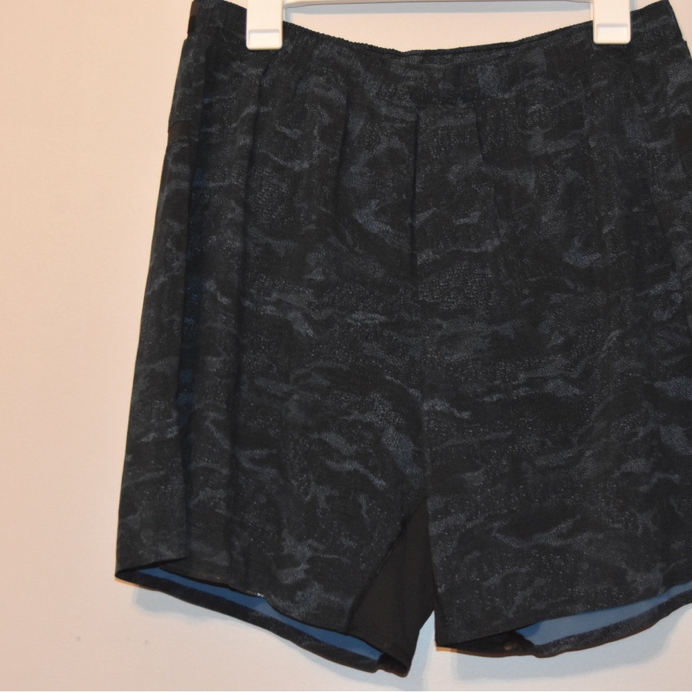 Lululemon Athletica Black Athletic Shorts Modern Camo
